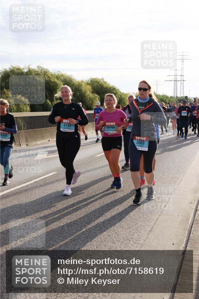 03.10.2024 - Köhlbrandbrückenlauf Miley Keyser http://msf.ph/oto/7158619 03.10.2024 09:23:21 Position 3 3550, 3191, 3145, 281, 3083 meine-sportfotos.de