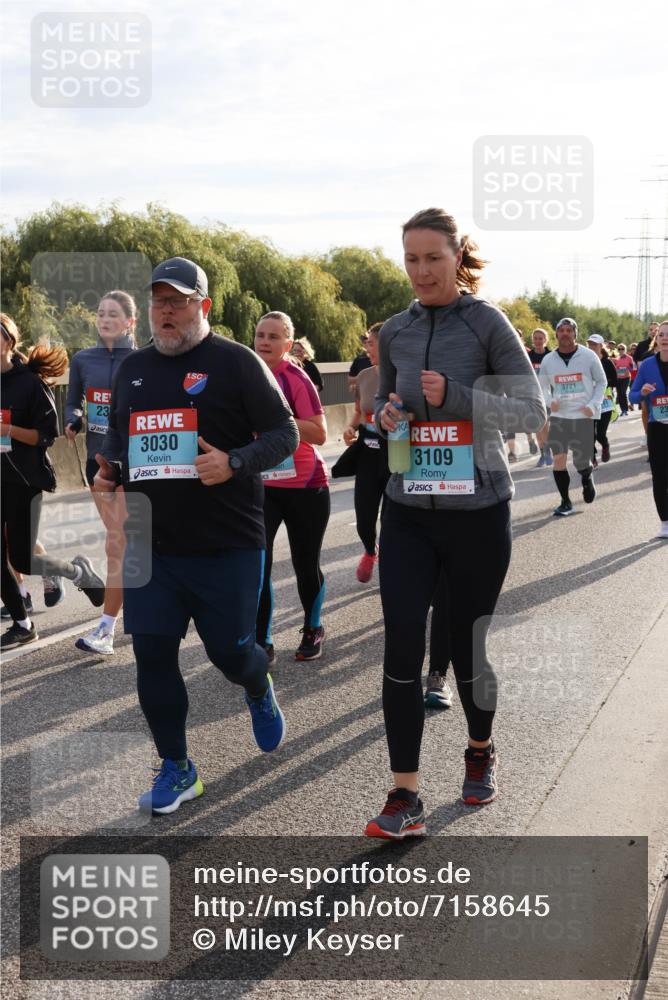 03.10.2024 - Köhlbrandbrückenlauf Miley Keyser http://msf.ph/oto/7158645 03.10.2024 09:23:27 Position 3 1, 23, 3030, 3109, 3721 meine-sportfotos.de
