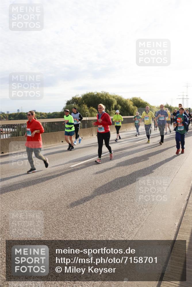 03.10.2024 - Köhlbrandbrückenlauf Miley Keyser http://msf.ph/oto/7158701 03.10.2024 09:23:41 Position 3 2898, 3691 meine-sportfotos.de