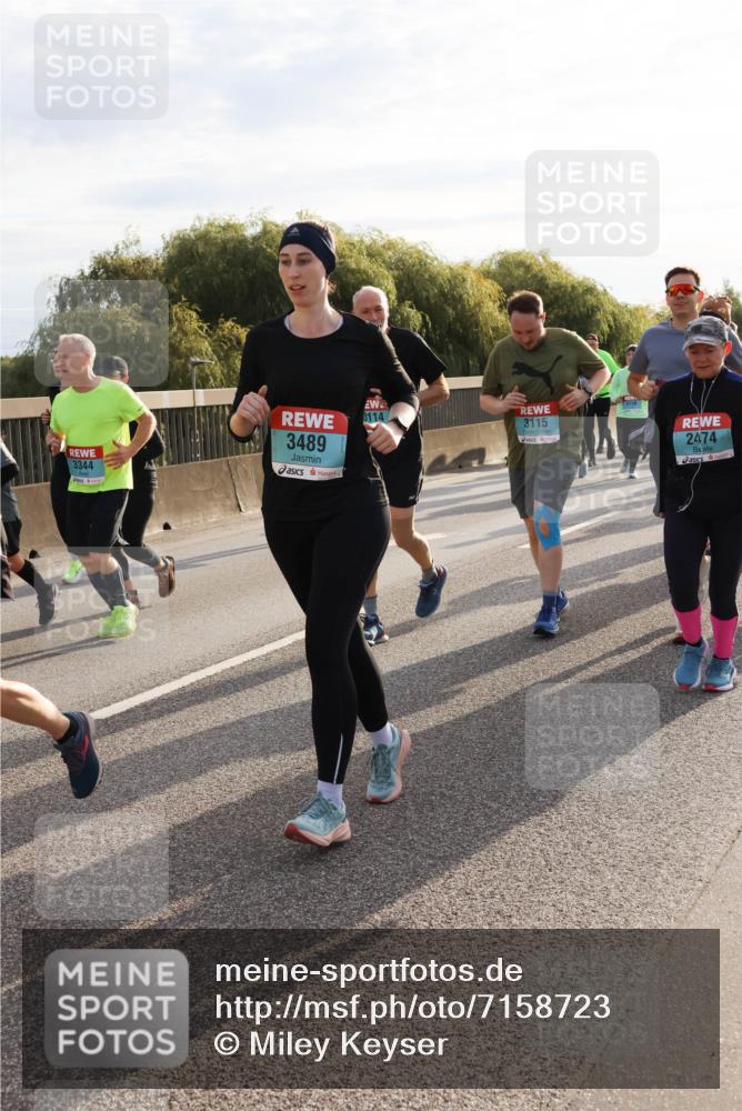 03.10.2024 - Köhlbrandbrückenlauf Miley Keyser http://msf.ph/oto/7158723 03.10.2024 09:23:46 Position 3 3344, 3489, 3114, 3115, 3159, 2474 meine-sportfotos.de