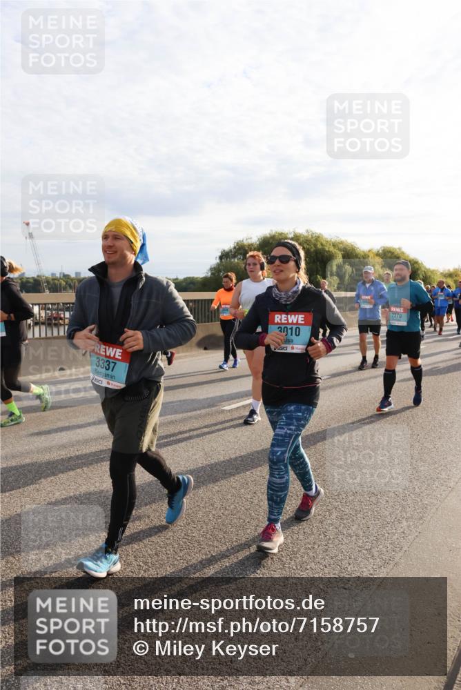 03.10.2024 - Köhlbrandbrückenlauf Miley Keyser http://msf.ph/oto/7158757 03.10.2024 09:23:59 Position 3 3337, 3010, 356, 2370 meine-sportfotos.de