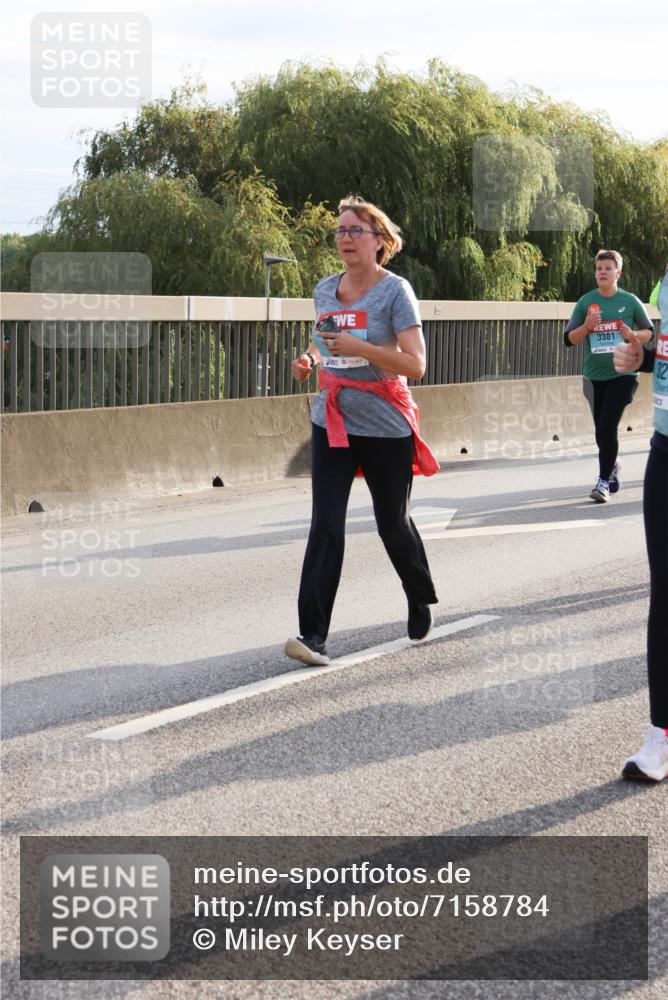 03.10.2024 - Köhlbrandbrückenlauf Miley Keyser http://msf.ph/oto/7158784 03.10.2024 09:24:11 Position 3 3381 meine-sportfotos.de