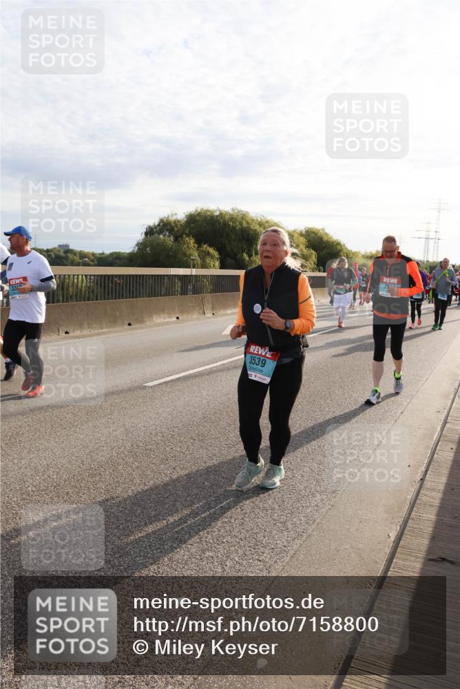 03.10.2024 - Köhlbrandbrückenlauf Miley Keyser http://msf.ph/oto/7158800 03.10.2024 09:24:16 Position 3 3539, 2674 meine-sportfotos.de
