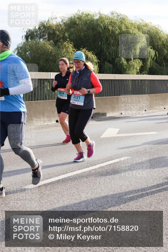 03.10.2024 - Köhlbrandbrückenlauf Miley Keyser http://msf.ph/oto/7158820 03.10.2024 09:24:23 Position 3 3574, 3121 meine-sportfotos.de