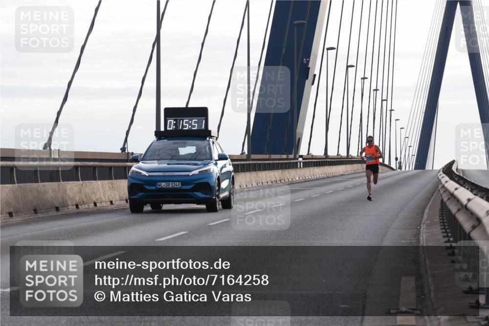 03.10.2024 - Köhlbrandbrückenlauf Matties Gatica Varas http://msf.ph/oto/7164258 03.10.2024 09:15:36 Position 2 0, 15, 5, 124 meine-sportfotos.de