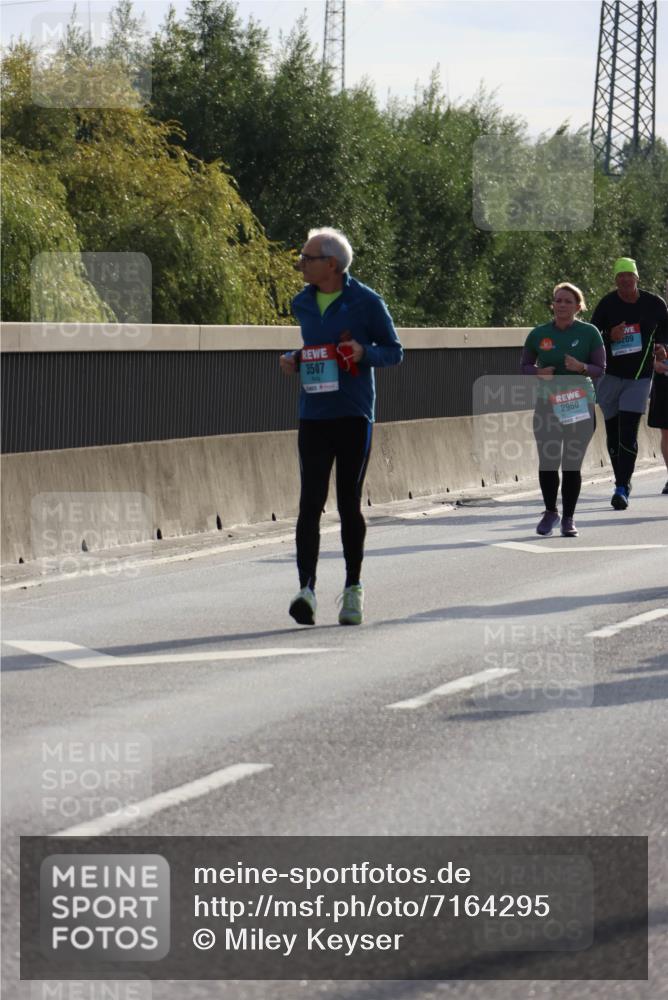 03.10.2024 - Köhlbrandbrückenlauf Miley Keyser http://msf.ph/oto/7164295 03.10.2024 09:25:40 Position 3 3507, 2960, 0209 meine-sportfotos.de
