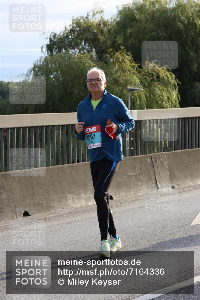 03.10.2024 - Köhlbrandbrückenlauf Miley Keyser http://msf.ph/oto/7164336 03.10.2024 09:25:51 Position 3 3507 meine-sportfotos.de