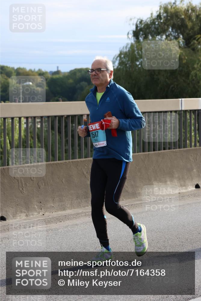 03.10.2024 - Köhlbrandbrückenlauf Miley Keyser http://msf.ph/oto/7164358 03.10.2024 09:25:51 Position 3 3507 meine-sportfotos.de