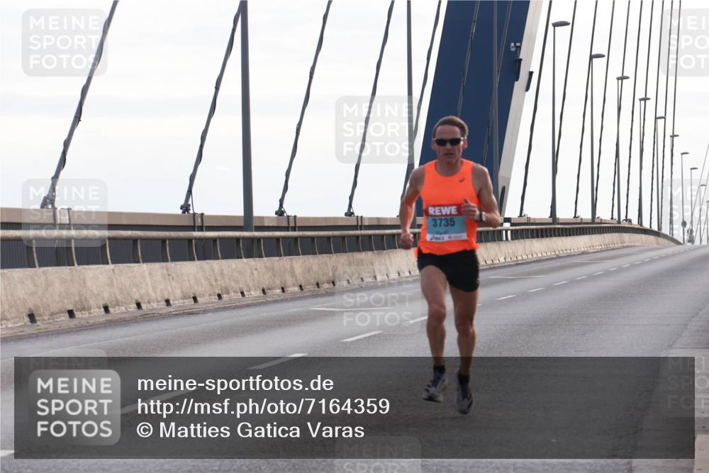 03.10.2024 - Köhlbrandbrückenlauf Matties Gatica Varas http://msf.ph/oto/7164359 03.10.2024 09:15:41 Position 2 3735 meine-sportfotos.de