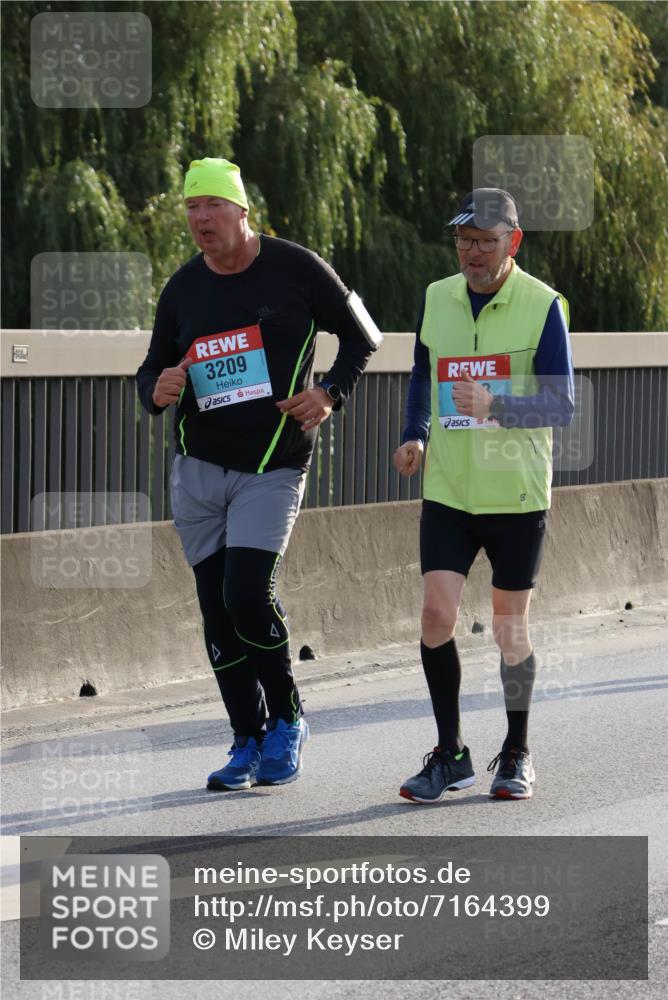 03.10.2024 - Köhlbrandbrückenlauf Miley Keyser http://msf.ph/oto/7164399 03.10.2024 09:25:58 Position 3 3209 meine-sportfotos.de