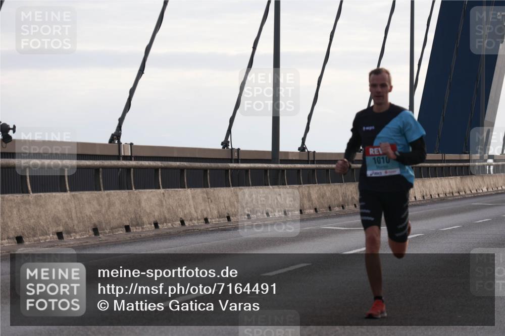 03.10.2024 - Köhlbrandbrückenlauf Matties Gatica Varas http://msf.ph/oto/7164491 03.10.2024 09:16:38 Position 2 1010 meine-sportfotos.de