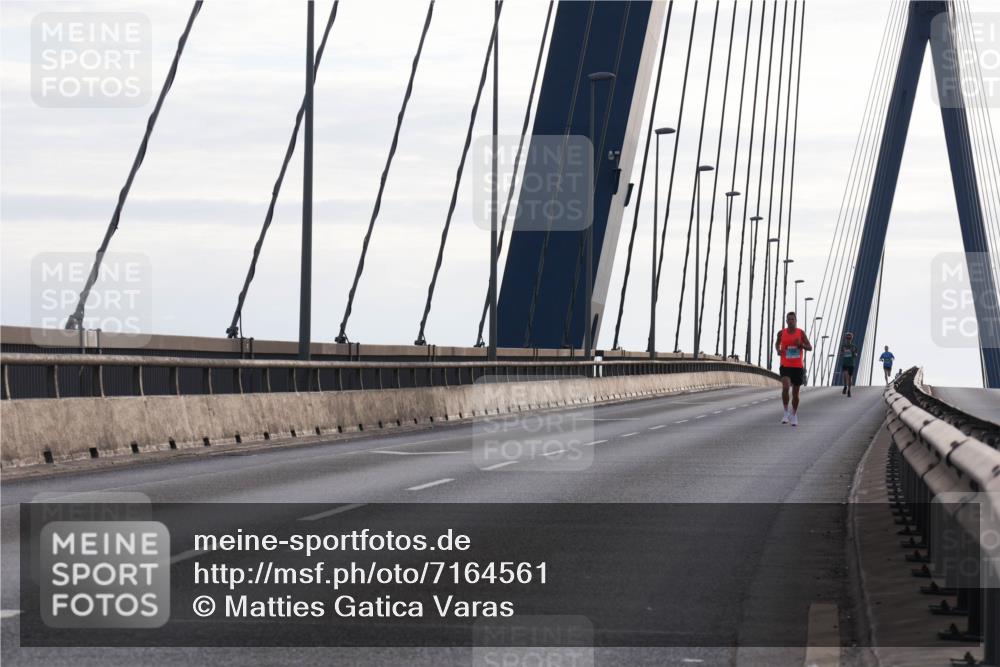 03.10.2024 - Köhlbrandbrückenlauf Matties Gatica Varas http://msf.ph/oto/7164561 03.10.2024 09:17:07 Position 2  meine-sportfotos.de