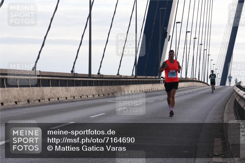 03.10.2024 - Köhlbrandbrückenlauf Matties Gatica Varas http://msf.ph/oto/7164690 03.10.2024 09:17:15 Position 2 1006 meine-sportfotos.de