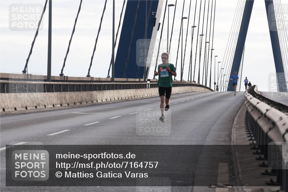 03.10.2024 - Köhlbrandbrückenlauf Matties Gatica Varas http://msf.ph/oto/7164757 03.10.2024 09:17:23 Position 2 1038 meine-sportfotos.de