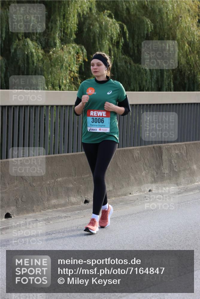 03.10.2024 - Köhlbrandbrückenlauf Miley Keyser http://msf.ph/oto/7164847 03.10.2024 09:28:53 Position 3 3006 meine-sportfotos.de