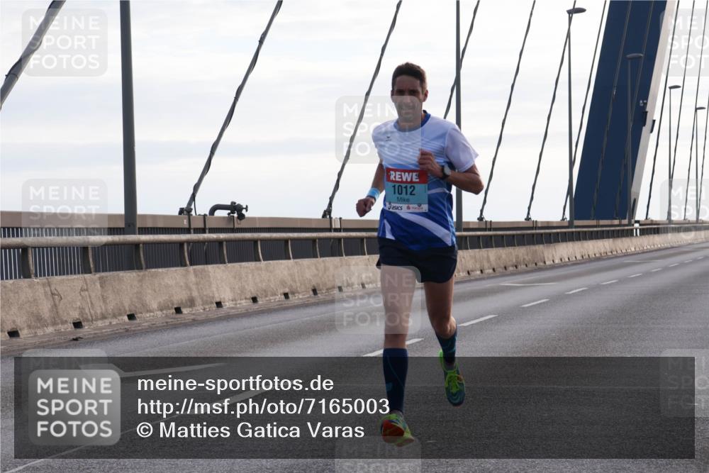 03.10.2024 - Köhlbrandbrückenlauf Matties Gatica Varas http://msf.ph/oto/7165003 03.10.2024 09:17:55 Position 2 1012 meine-sportfotos.de