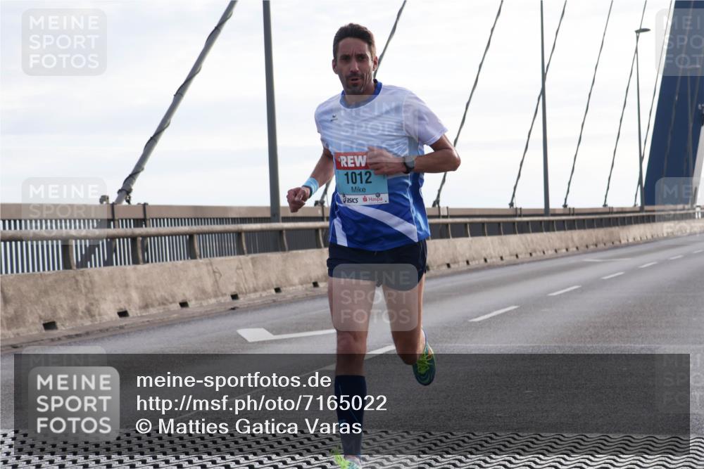 03.10.2024 - Köhlbrandbrückenlauf Matties Gatica Varas http://msf.ph/oto/7165022 03.10.2024 09:17:56 Position 2 1012 meine-sportfotos.de