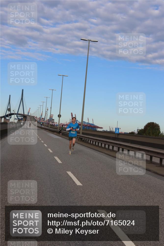 03.10.2024 - Köhlbrandbrückenlauf Miley Keyser http://msf.ph/oto/7165024 03.10.2024 09:34:13 Position 3  meine-sportfotos.de