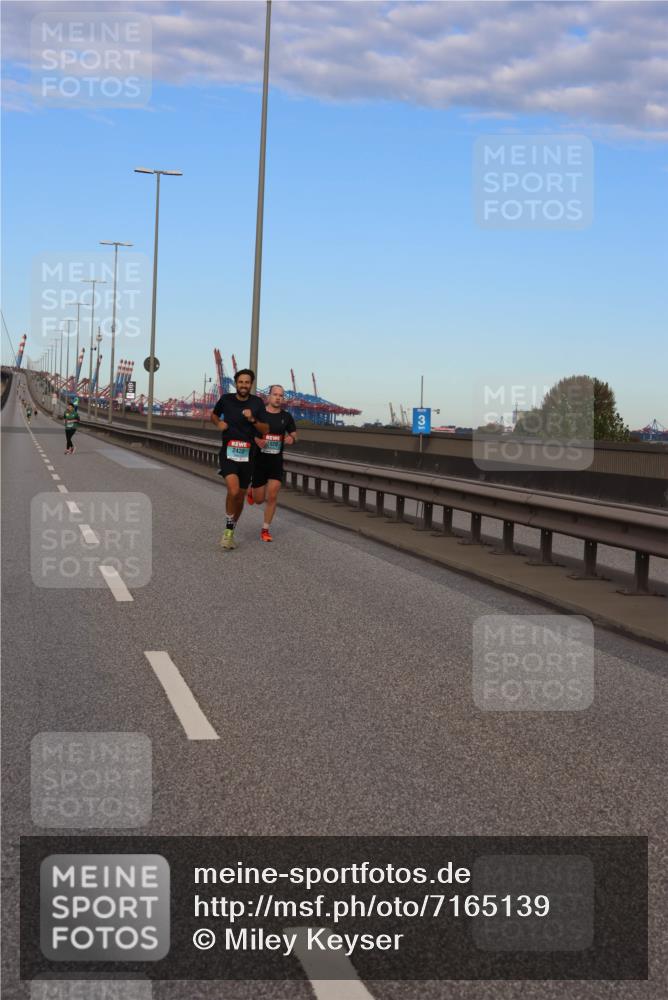 03.10.2024 - Köhlbrandbrückenlauf Miley Keyser http://msf.ph/oto/7165139 03.10.2024 09:34:54 Position 3 020, 2423 meine-sportfotos.de