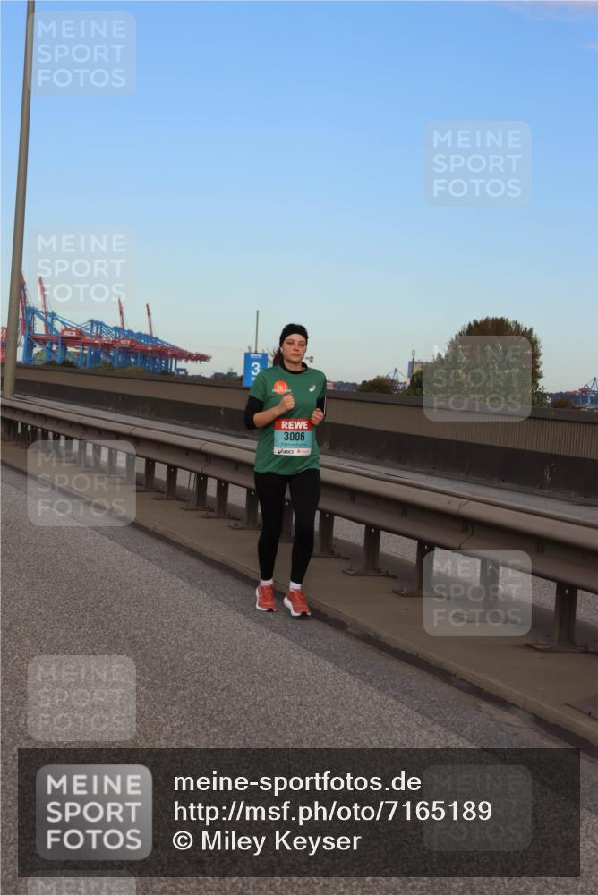 03.10.2024 - Köhlbrandbrückenlauf Miley Keyser http://msf.ph/oto/7165189 03.10.2024 09:35:10 Position 3 3006 meine-sportfotos.de