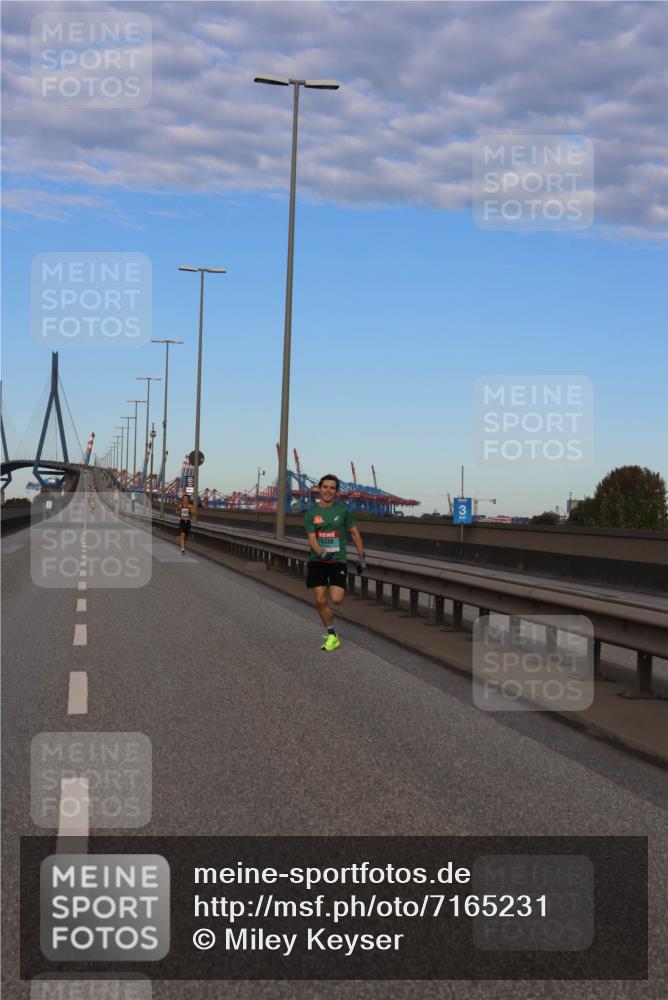 03.10.2024 - Köhlbrandbrückenlauf Miley Keyser http://msf.ph/oto/7165231 03.10.2024 09:35:29 Position 3  meine-sportfotos.de