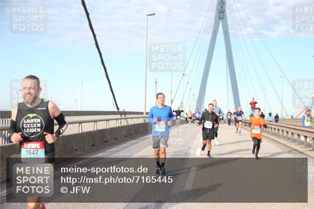 03.10.2024 - Köhlbrandbrückenlauf Jannik Wohlers http://msf.ph/oto/7165445 03.10.2024 09:41:50 Position 2 1647, 1171 meine-sportfotos.de