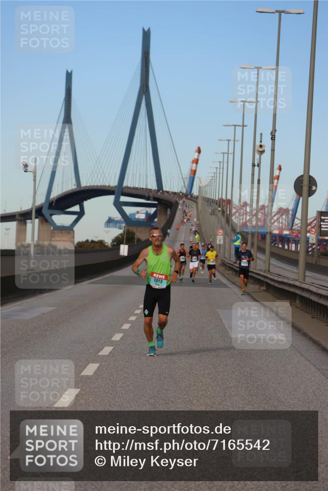 03.10.2024 - Köhlbrandbrückenlauf Miley Keyser http://msf.ph/oto/7165542 03.10.2024 09:37:10 Position 3 1018 meine-sportfotos.de