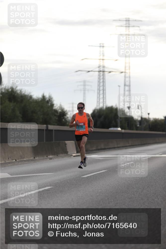 03.10.2024 - Köhlbrandbrückenlauf Fuchs,  Jonas http://msf.ph/oto/7165640 03.10.2024 09:08:40 Position 3 3735 meine-sportfotos.de