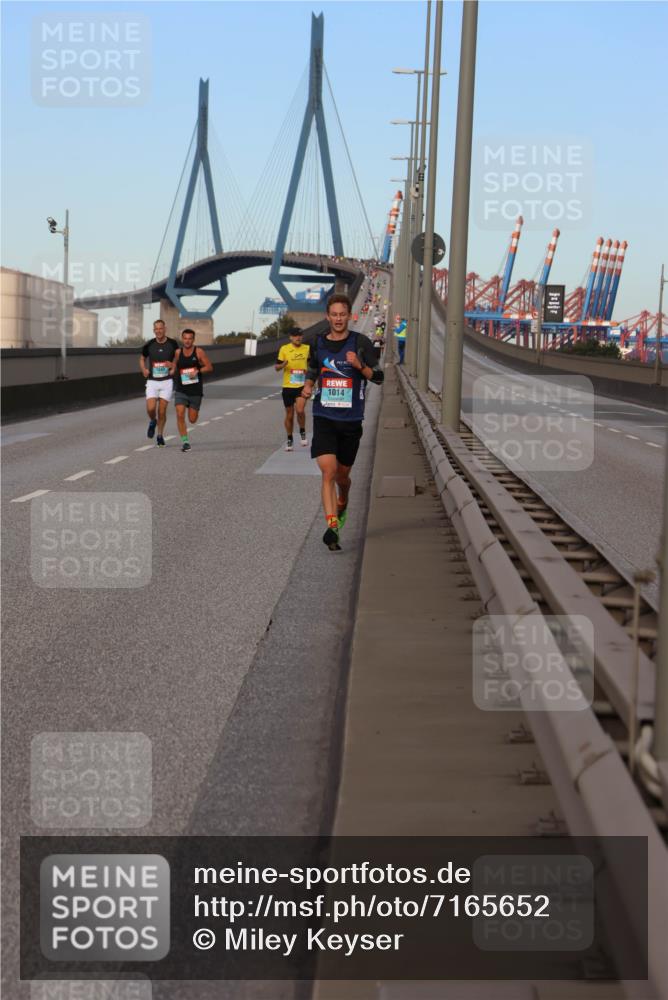 03.10.2024 - Köhlbrandbrückenlauf Miley Keyser http://msf.ph/oto/7165652 03.10.2024 09:37:25 Position 3 1014 meine-sportfotos.de