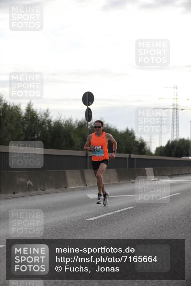 03.10.2024 - Köhlbrandbrückenlauf Fuchs,  Jonas http://msf.ph/oto/7165664 03.10.2024 09:08:41 Position 3 3735 meine-sportfotos.de
