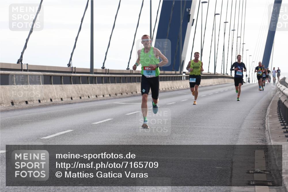 03.10.2024 - Köhlbrandbrückenlauf Matties Gatica Varas http://msf.ph/oto/7165709 03.10.2024 09:18:49 Position 2 1018, 100, 1014, 1042 meine-sportfotos.de