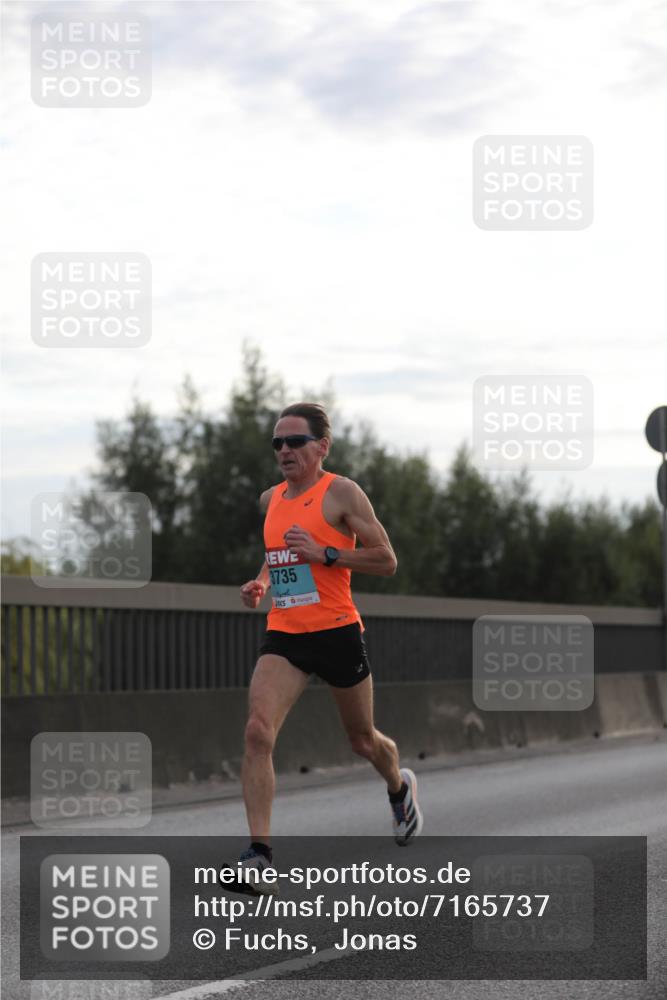 03.10.2024 - Köhlbrandbrückenlauf Fuchs,  Jonas http://msf.ph/oto/7165737 03.10.2024 09:08:42 Position 3 3735 meine-sportfotos.de