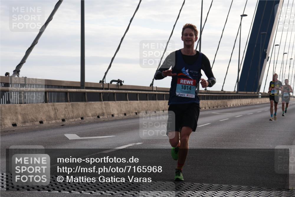 03.10.2024 - Köhlbrandbrückenlauf Matties Gatica Varas http://msf.ph/oto/7165968 03.10.2024 09:18:59 Position 2 1014 meine-sportfotos.de