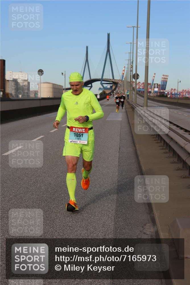 03.10.2024 - Köhlbrandbrückenlauf Miley Keyser http://msf.ph/oto/7165973 03.10.2024 09:38:51 Position 3 1051 meine-sportfotos.de