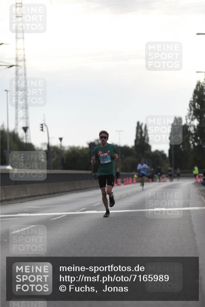 03.10.2024 - Köhlbrandbrückenlauf Fuchs,  Jonas http://msf.ph/oto/7165989 03.10.2024 09:09:31 Position 3 1038 meine-sportfotos.de