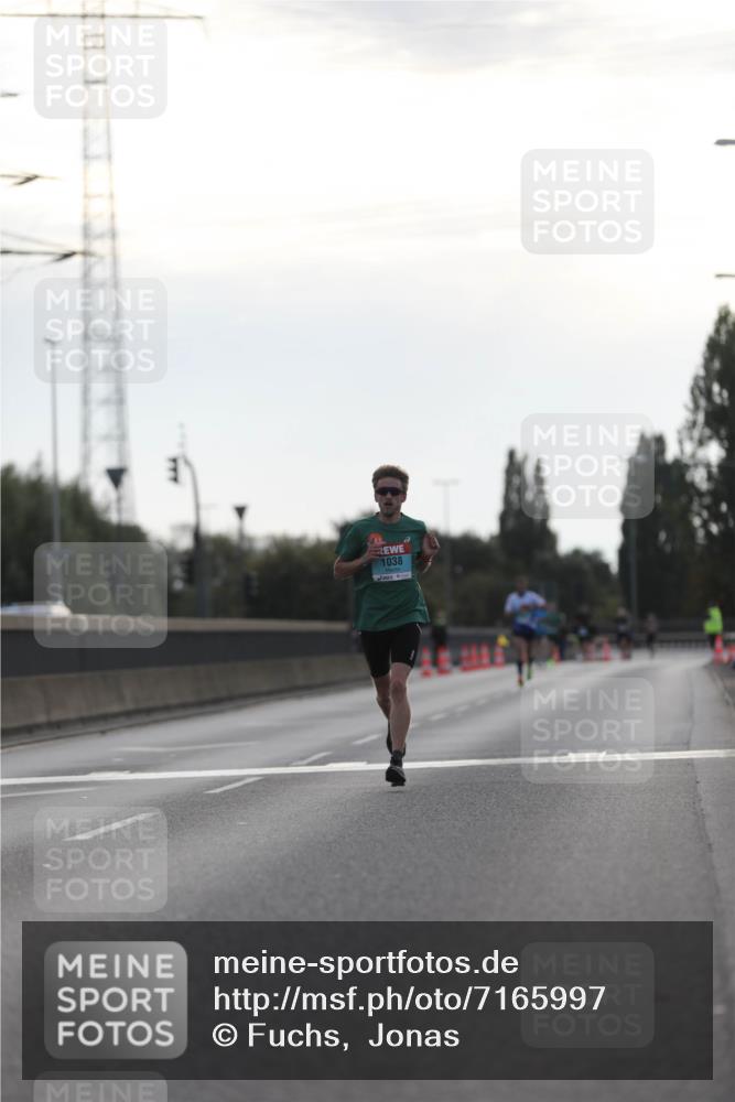 03.10.2024 - Köhlbrandbrückenlauf Fuchs,  Jonas http://msf.ph/oto/7165997 03.10.2024 09:09:31 Position 3 1038 meine-sportfotos.de