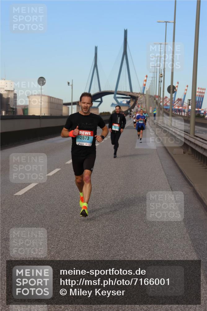 03.10.2024 - Köhlbrandbrückenlauf Miley Keyser http://msf.ph/oto/7166001 03.10.2024 09:39:03 Position 3 2673 meine-sportfotos.de