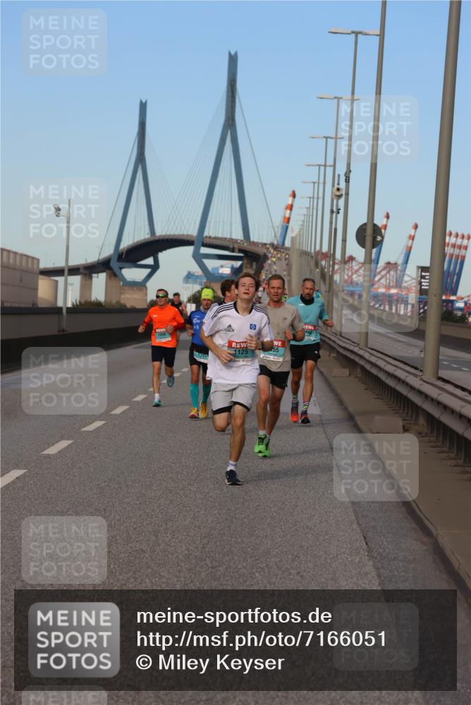 03.10.2024 - Köhlbrandbrückenlauf Miley Keyser http://msf.ph/oto/7166051 03.10.2024 09:39:20 Position 3 1090, 1125, 1335, 248, 55 meine-sportfotos.de