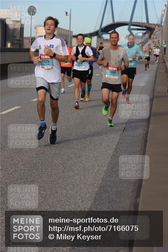 03.10.2024 - Köhlbrandbrückenlauf Miley Keyser http://msf.ph/oto/7166075 03.10.2024 09:39:22 Position 3 1125, 1076, 1055, 248 meine-sportfotos.de