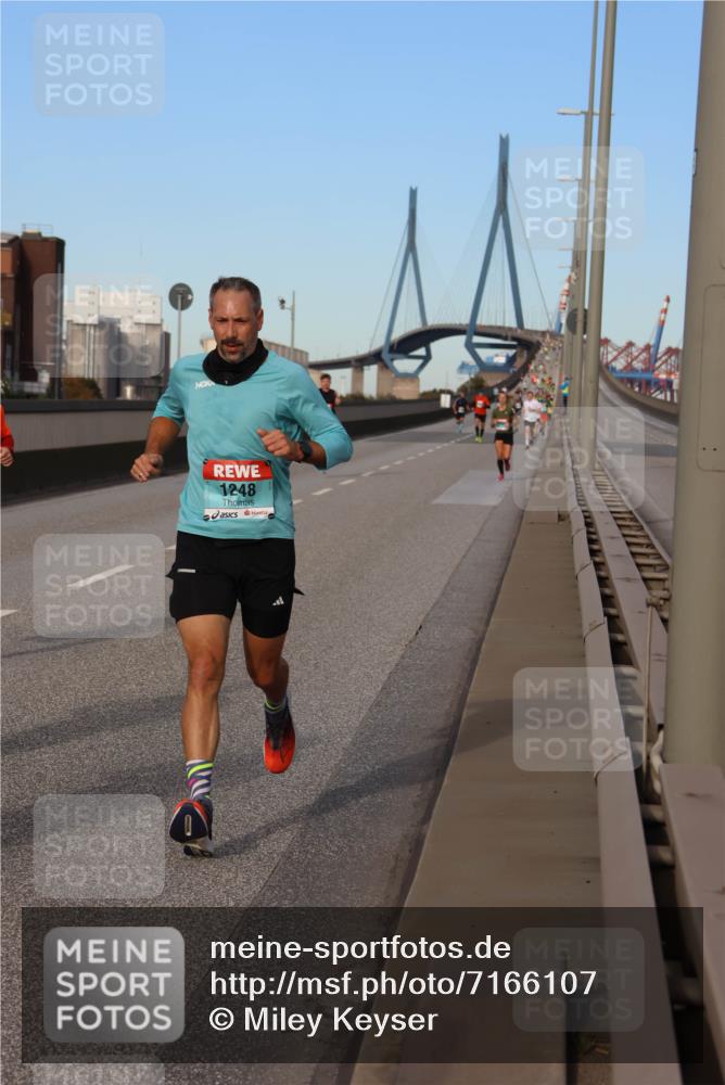 03.10.2024 - Köhlbrandbrückenlauf Miley Keyser http://msf.ph/oto/7166107 03.10.2024 09:39:27 Position 3 0, 1248 meine-sportfotos.de