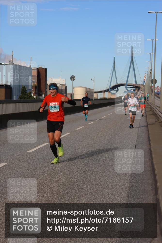 03.10.2024 - Köhlbrandbrückenlauf Miley Keyser http://msf.ph/oto/7166157 03.10.2024 09:39:50 Position 3 1203, 1085 meine-sportfotos.de