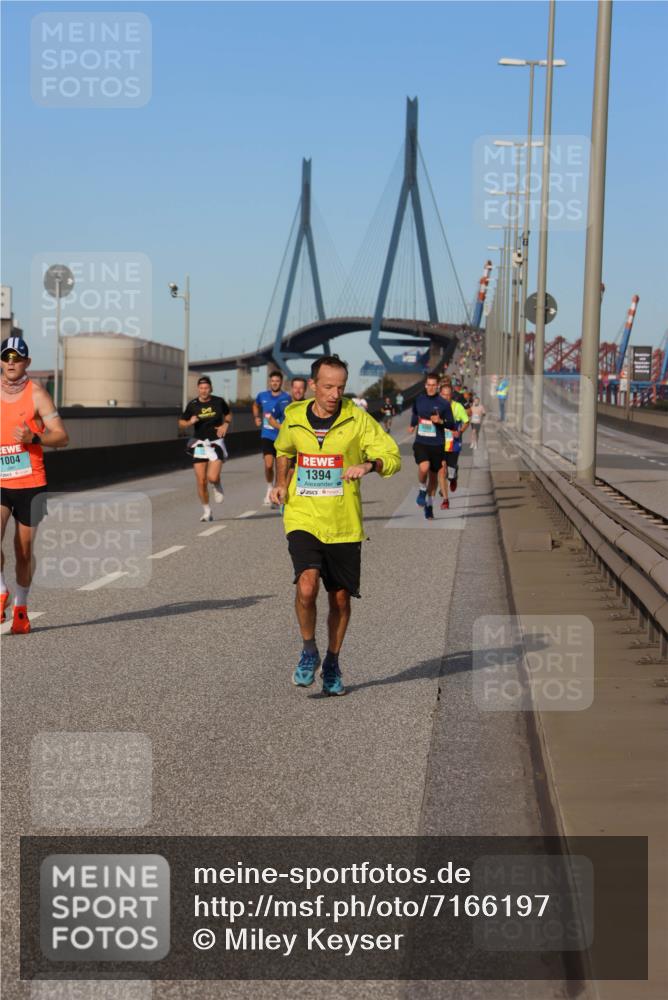 03.10.2024 - Köhlbrandbrückenlauf Miley Keyser http://msf.ph/oto/7166197 03.10.2024 09:40:07 Position 3 1004, 1394 meine-sportfotos.de