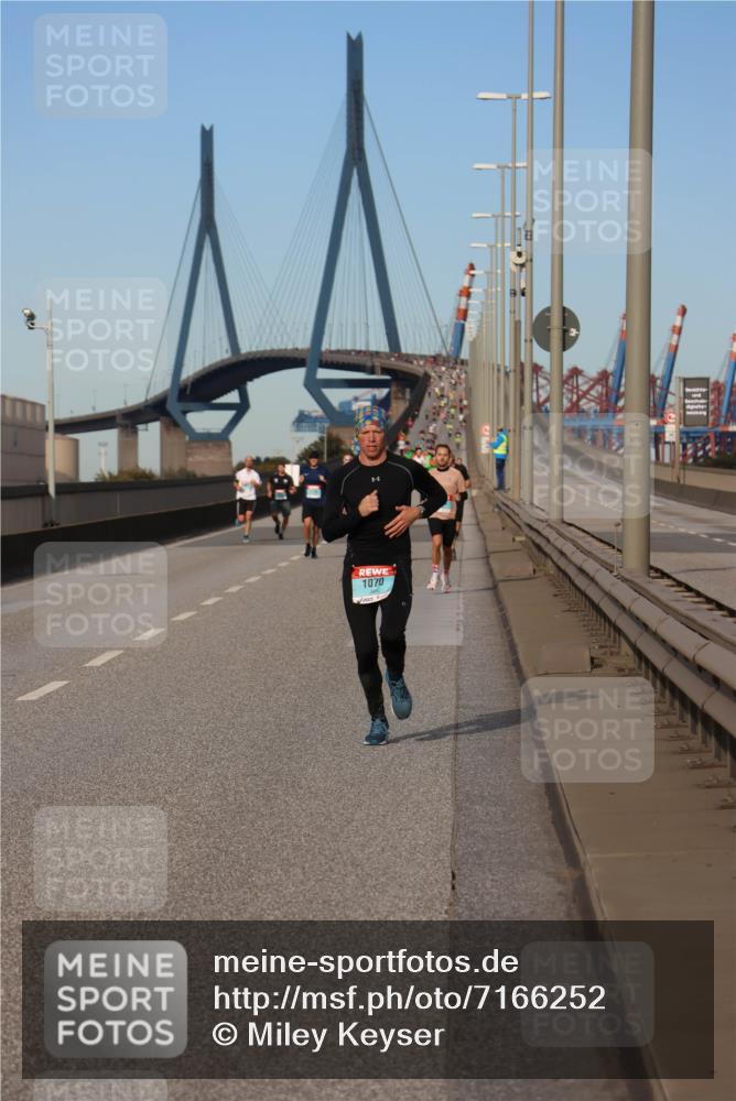 03.10.2024 - Köhlbrandbrückenlauf Miley Keyser http://msf.ph/oto/7166252 03.10.2024 09:40:22 Position 3 1070 meine-sportfotos.de