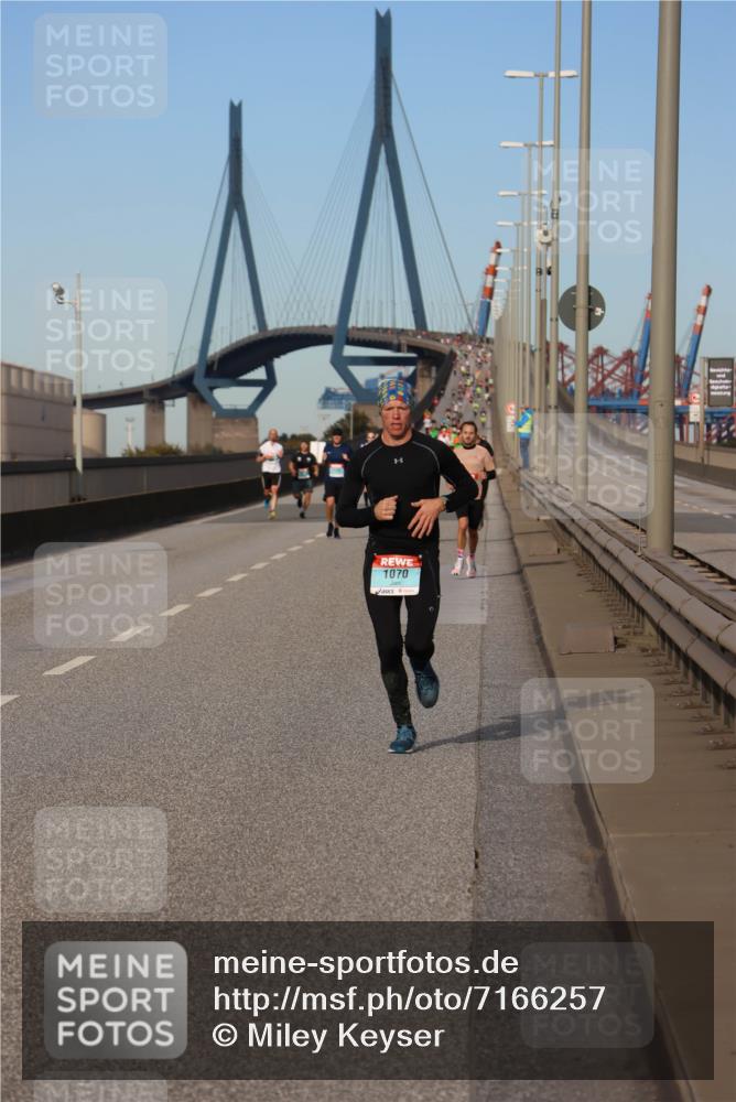 03.10.2024 - Köhlbrandbrückenlauf Miley Keyser http://msf.ph/oto/7166257 03.10.2024 09:40:22 Position 3 1070 meine-sportfotos.de