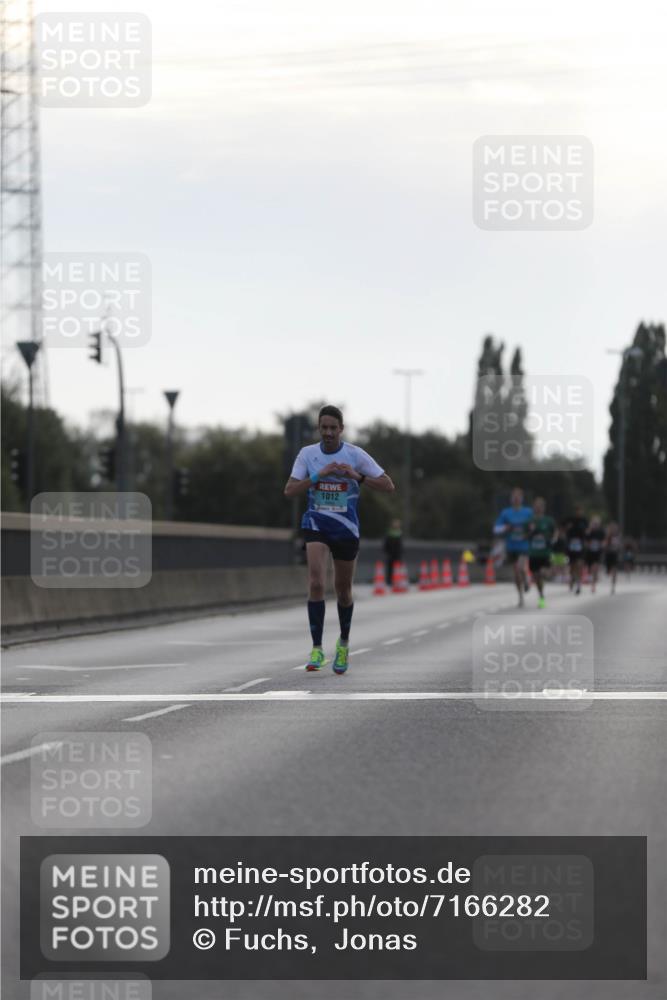 03.10.2024 - Köhlbrandbrückenlauf Fuchs,  Jonas http://msf.ph/oto/7166282 03.10.2024 09:09:40 Position 3 1012 meine-sportfotos.de