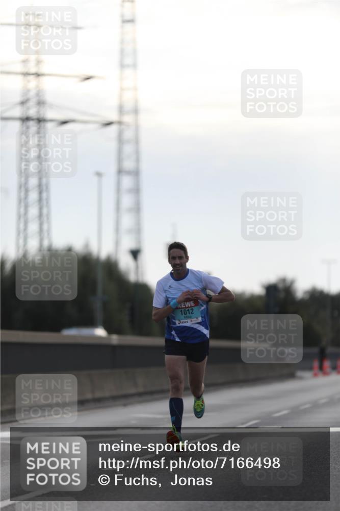 03.10.2024 - Köhlbrandbrückenlauf Fuchs,  Jonas http://msf.ph/oto/7166498 03.10.2024 09:09:43 Position 3 1012 meine-sportfotos.de