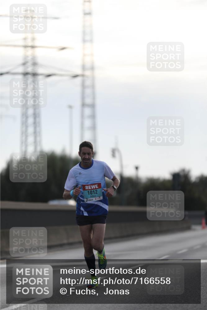 03.10.2024 - Köhlbrandbrückenlauf Fuchs,  Jonas http://msf.ph/oto/7166558 03.10.2024 09:09:43 Position 3 1012 meine-sportfotos.de