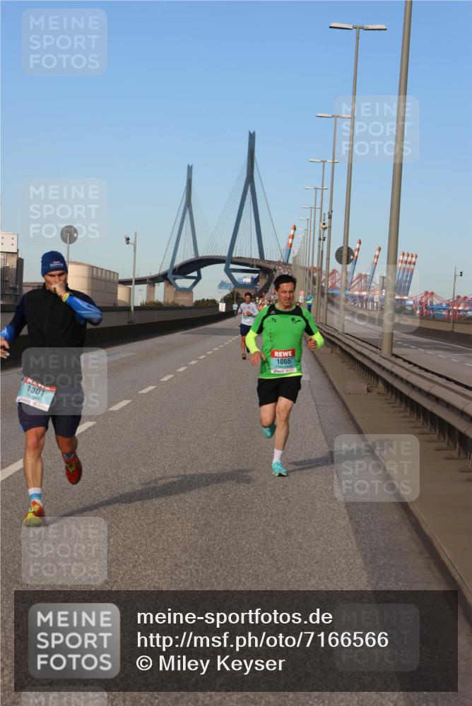 03.10.2024 - Köhlbrandbrückenlauf Miley Keyser http://msf.ph/oto/7166566 03.10.2024 09:40:51 Position 3 1301, 1065 meine-sportfotos.de