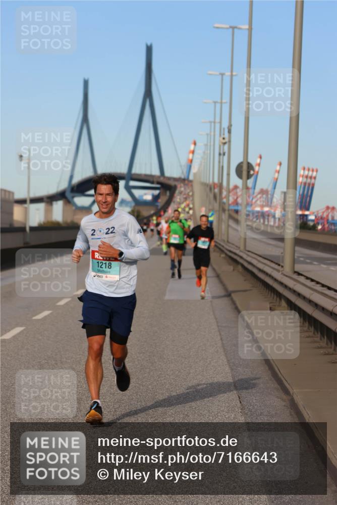 03.10.2024 - Köhlbrandbrückenlauf Miley Keyser http://msf.ph/oto/7166643 03.10.2024 09:41:01 Position 3 222, 1218 meine-sportfotos.de