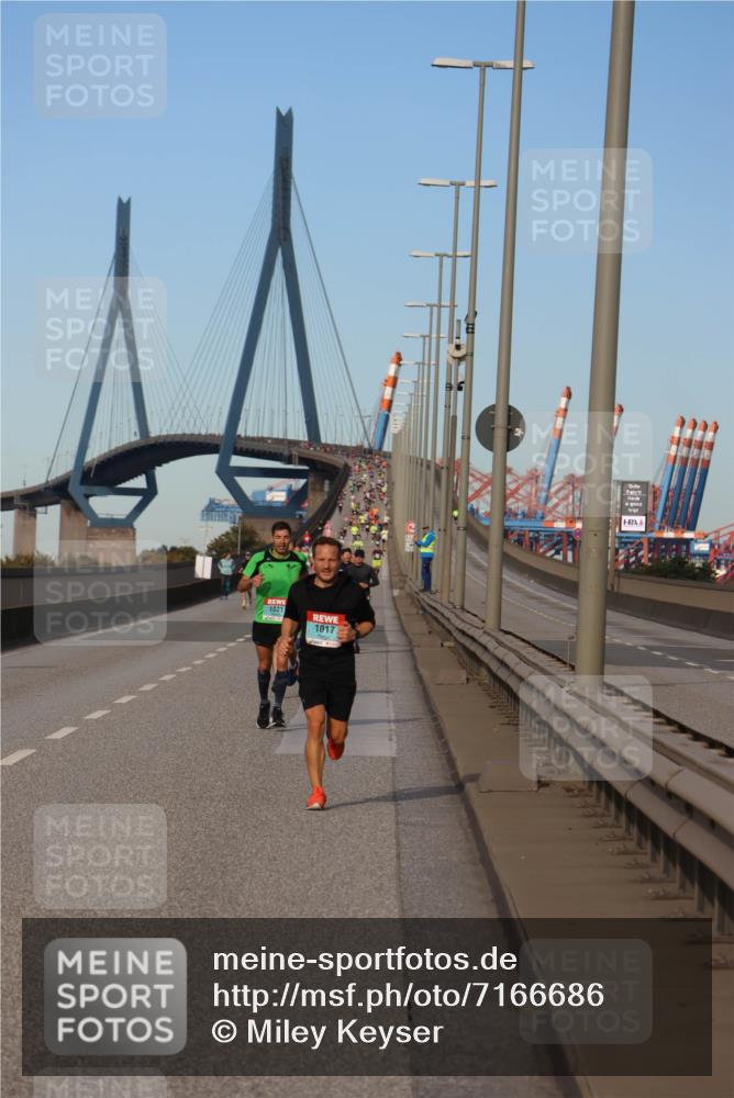 03.10.2024 - Köhlbrandbrückenlauf Miley Keyser http://msf.ph/oto/7166686 03.10.2024 09:41:04 Position 3 1017 meine-sportfotos.de